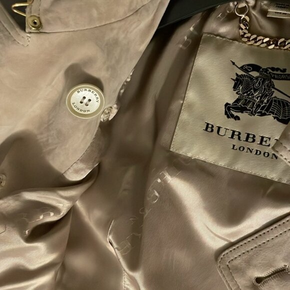*SOLD*NEW Burberry Runway Suede Trench - Picture 10 of 16